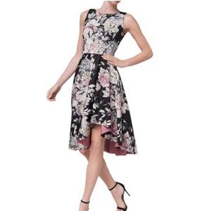 White House Black Market Size 0 Floral Print Fit and Flare Dress